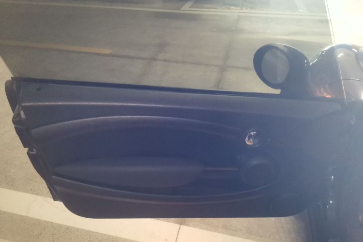 MINI Clubman 2011款 1.6L COOPER Fun中控内饰7007