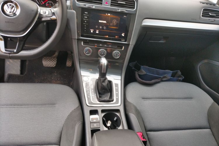 大众 高尔夫 2020款 挚爱版 280TSI DSG舒适型局部细节18