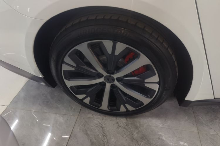 蔚来ET7 2023款 100kWh车身外观6008