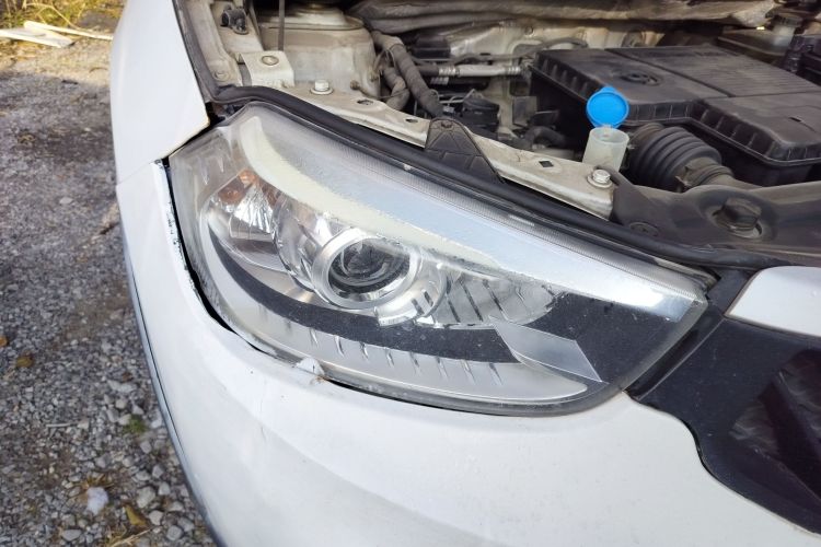 中华V3 2015款 1.5L 手动基本型车身外观8