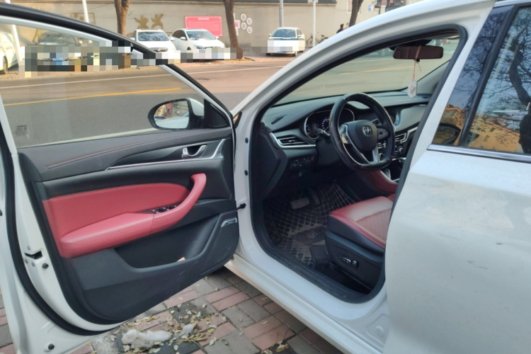 长安 逸动 2019款 蓝鲸版 280T GDI DCT极速型中控内饰20