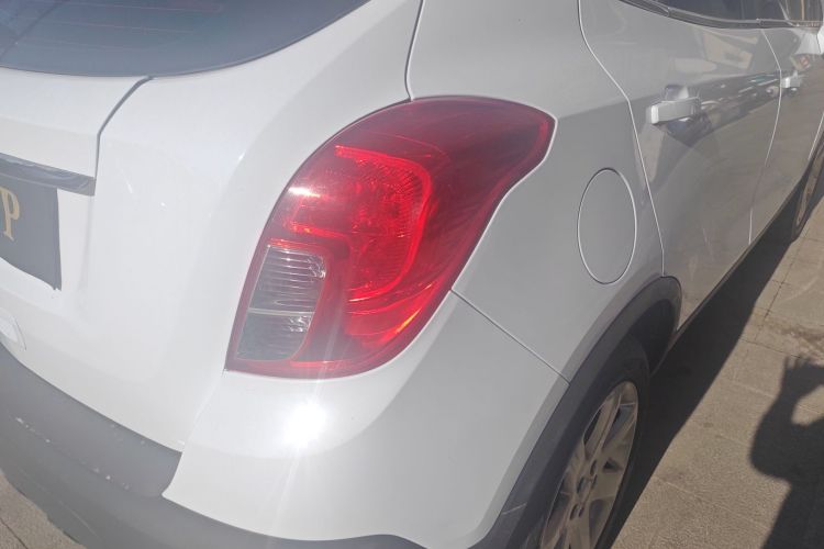 别克 昂科拉 2015款 1.4T 自动两驱都市精英型车身外观9