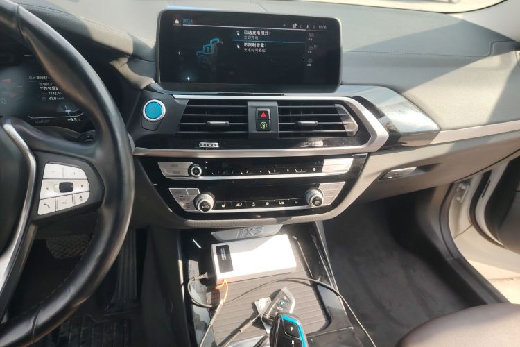 宝马iX3 2021款 改款 领先型中控内饰16