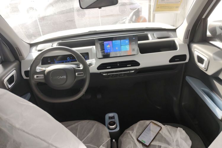 吉利银河 2024款 熊猫mini 200km 耐力熊中控内饰7002