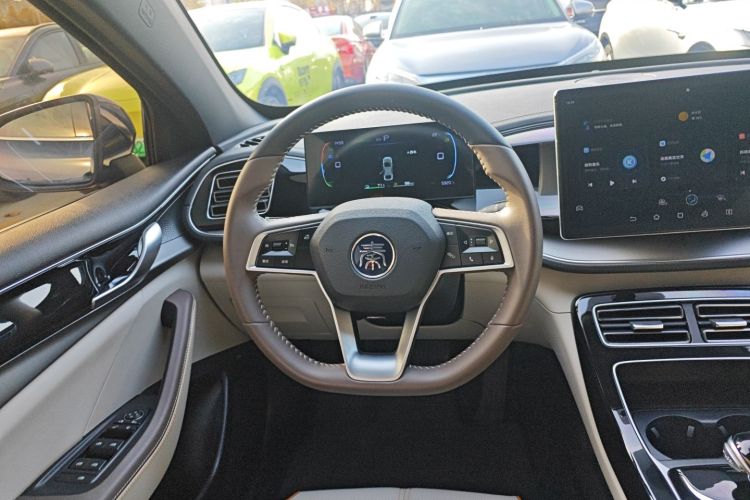 比亚迪 秦PLUS 2024款 荣耀版 DM-i 120KM领先型局部细节13