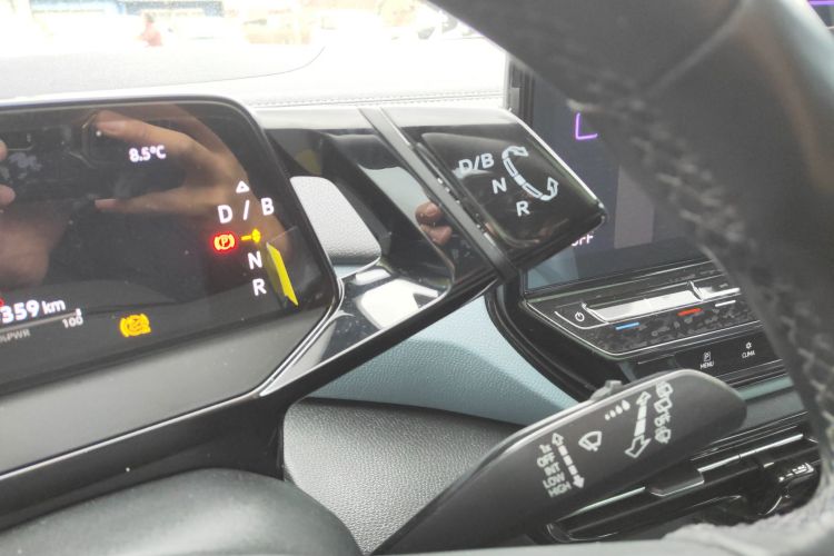 大众 ID.4 X 2021款 Pro 极智长续航版中控内饰18