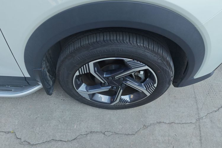 领克06 2023款 Remix 1.5T 劲Pro车身外观10