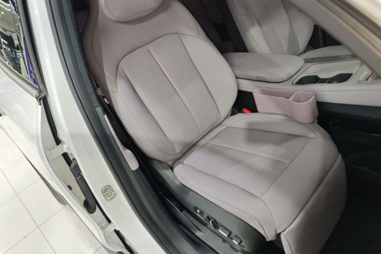 蔚来EC6 2024款 75kWh局部细节41