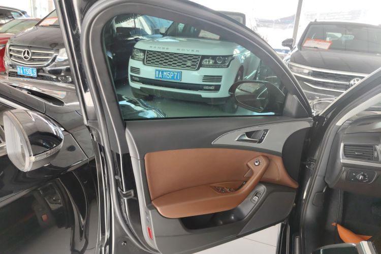 奥迪A6L 2016款 45 TFSI quattro 运动型中控内饰47