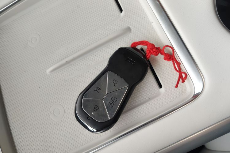 小鹏G9 2022款 570 Max中控内饰7001