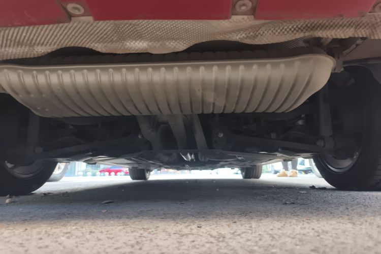 宝马1系 2019款 118i 时尚型局部细节9009