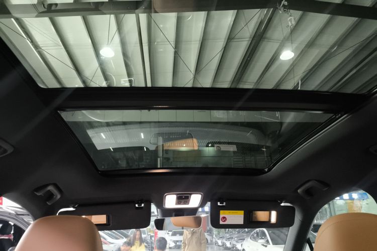 理想汽车 理想ONE 2021款 增程6座版中控内饰22