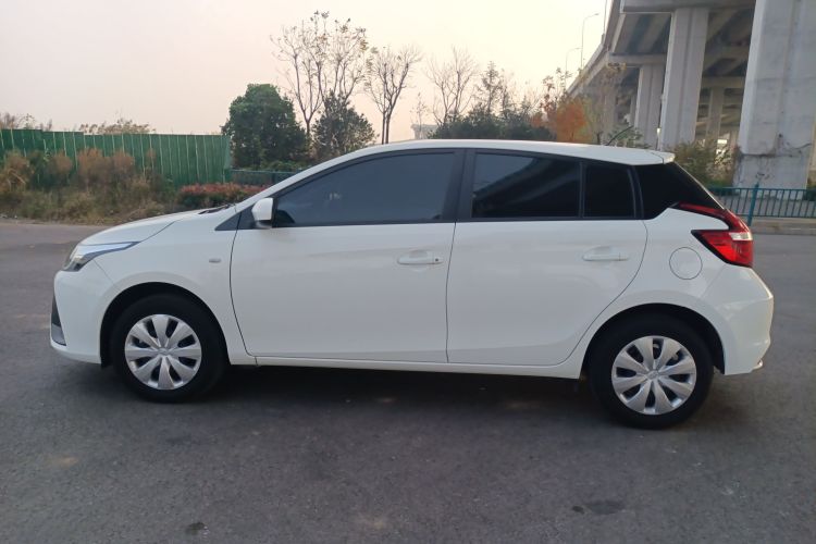 丰田 YARiS L 致炫 2022款 1.5L CVT领先PLUS版车身外观4
