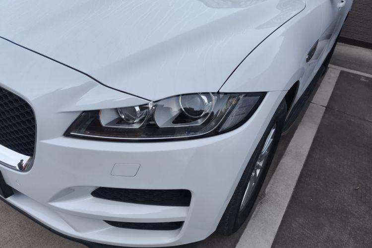 捷豹F-PACE 2018款 2.0T 两驱都市尊享版局部细节36
