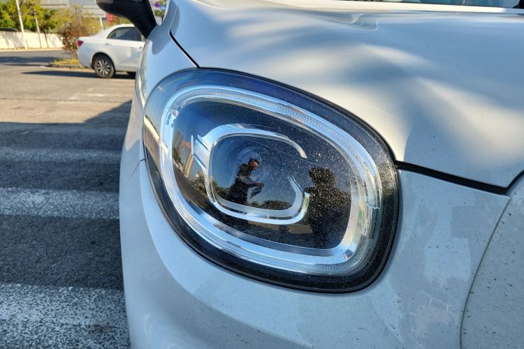 零跑汽车 零跑T03 2024款 403舒享版车身外观8