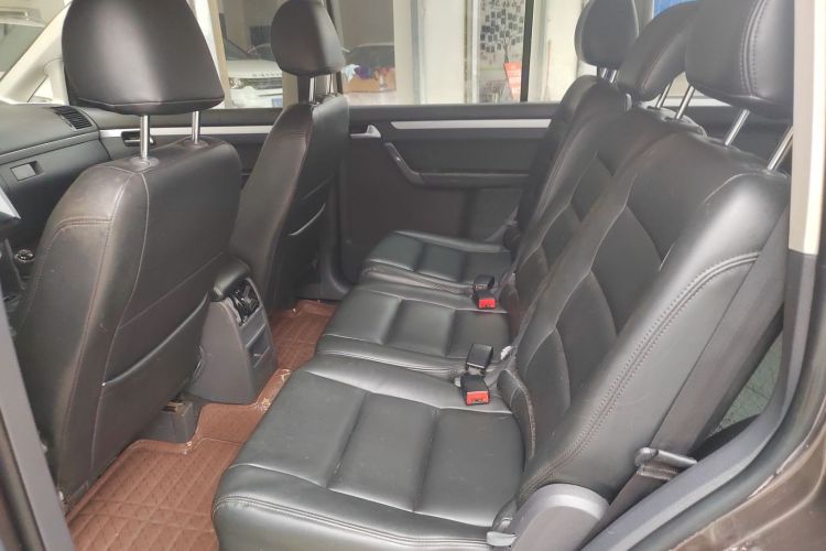 大众 途安 2013款 1.4T 手动风尚版5座中控内饰7004