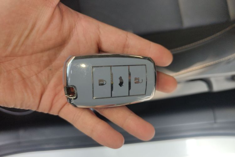 长安 逸动 2019款 高能版 1.6L GDI 自动先锋型 国VI中控内饰11