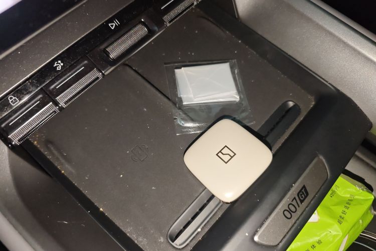 极氪007GT 2025款 后驱智驾版 75kWh中控内饰7001