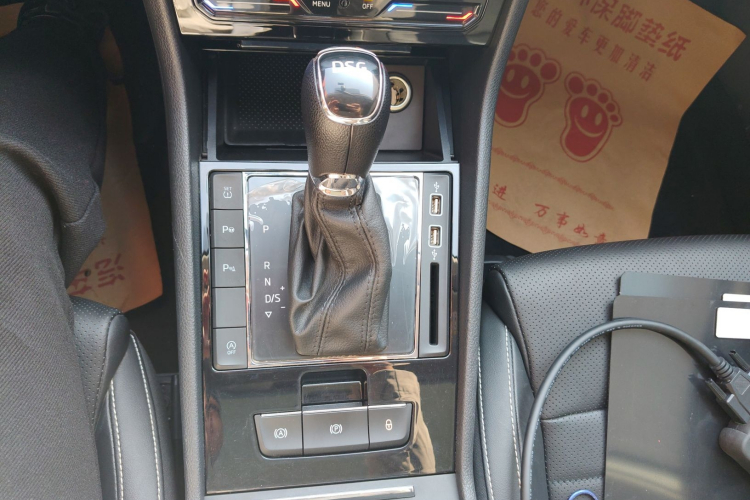 斯柯达 速派 2019款 TSI280 DSG舒适版中控内饰18
