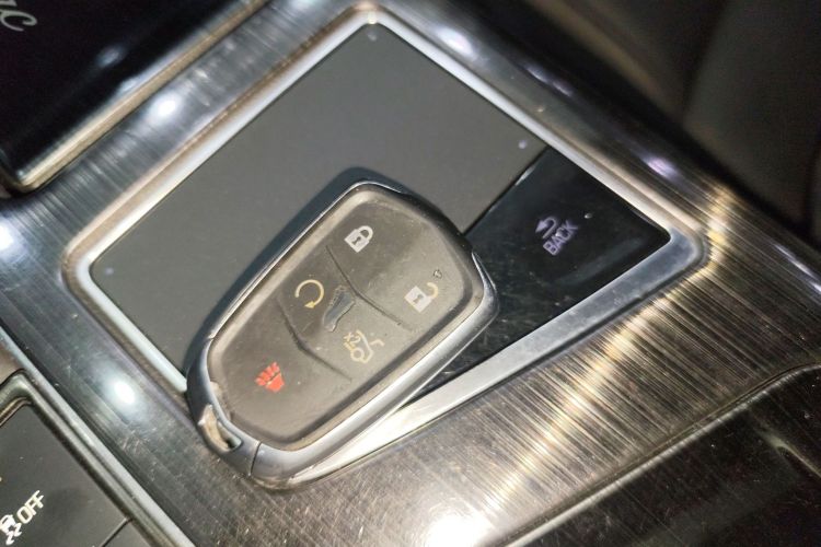 凯迪拉克CT6 2017款 28T 豪华型中控内饰7001