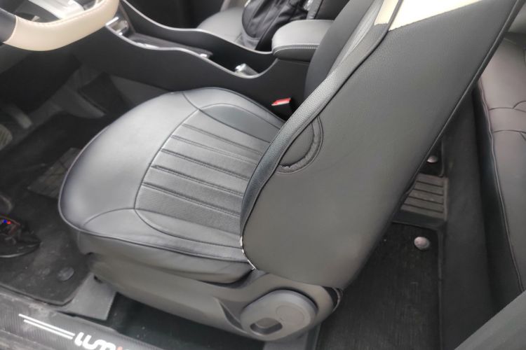 长安启源 长安Lumin 2022款 210km 香甜款中控内饰19