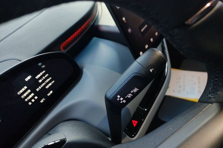 极氪MIX 2025款 长续航智驾版局部细节18