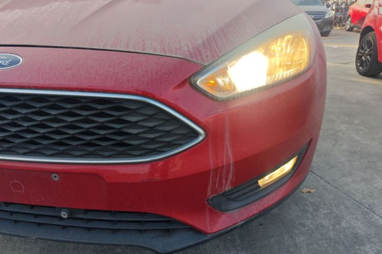 福特 福克斯 2015款 两厢 1.6L 自动舒适型局部细节36