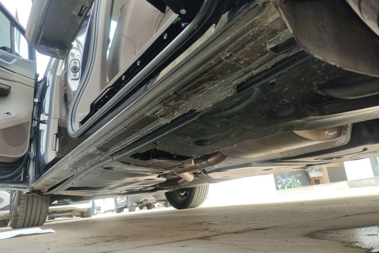 大众 威然 2024款 380TSI 尊贵版局部细节9002