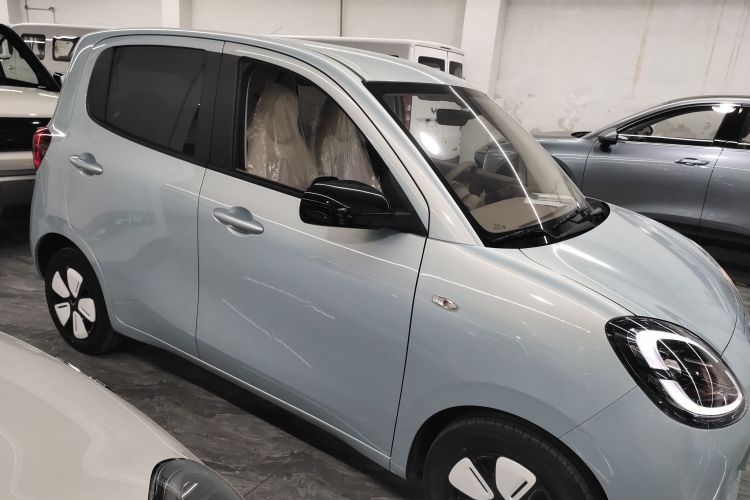 五菱汽车 宏光MINIEV 2025款 四门版 进阶款车身外观3