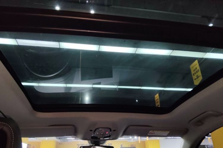 奥迪Q5L 2022款 改款 40T 豪华动感型中控内饰22