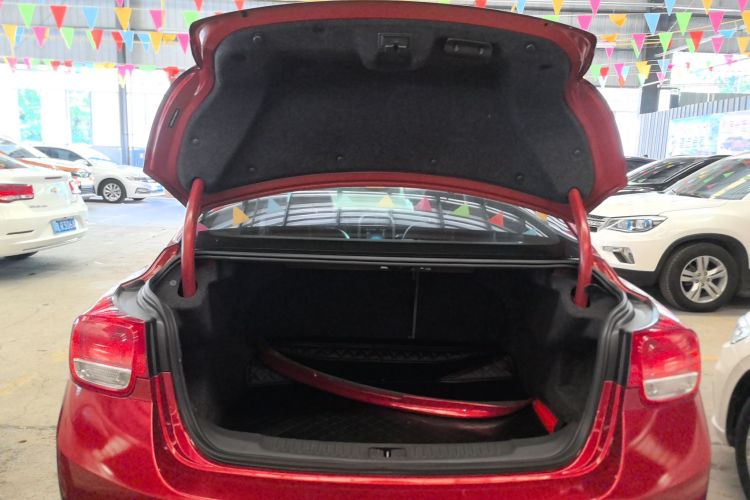 雪佛兰 迈锐宝 2014款 2.0L 自动豪华版中控内饰23