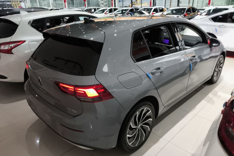 大众 高尔夫 2023款 280TSI DSG Pro 20周年纪念版车身外观6005