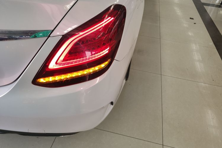 奔驰C级 2020款 改款 C 260 L 运动版车身外观6001