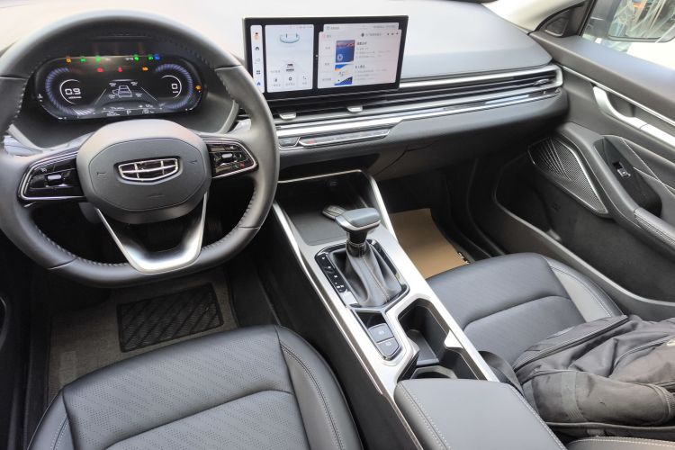 吉利汽车 帝豪 2023款 第4代冠军版 1.5L CVT豪华型中控内饰18