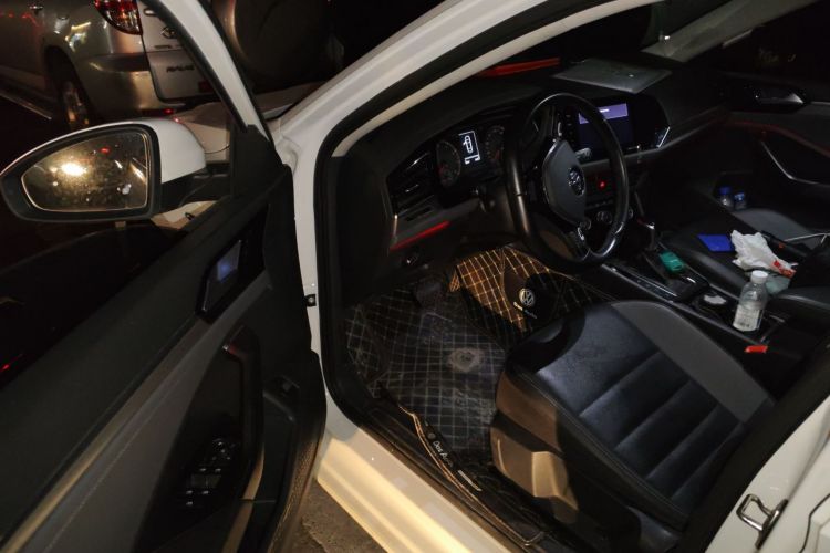 大众 速腾 2020款 280TSI DSG舒适型 国VI中控内饰7003