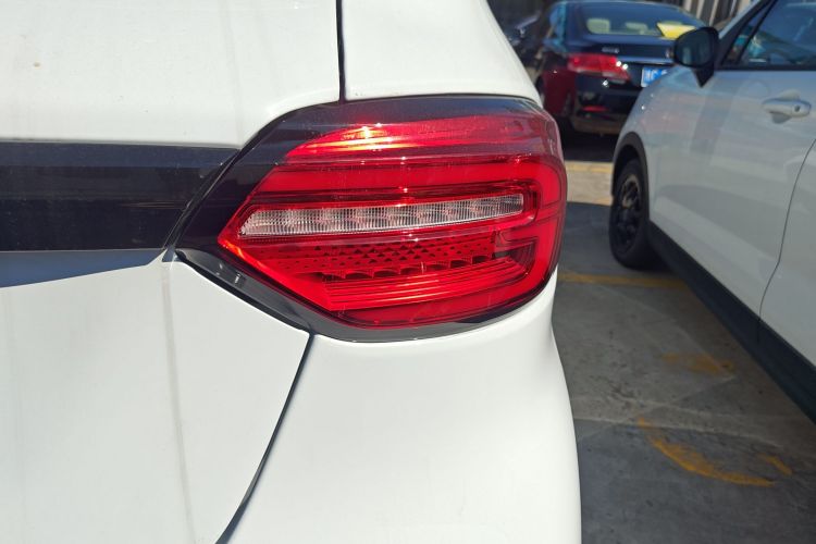 零跑汽车 零跑T03 2025款 310舒享版车身外观9