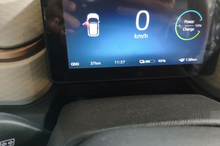 江淮钇为 钇为花仙子 2024款 挚爱版 301km Air中控内饰15