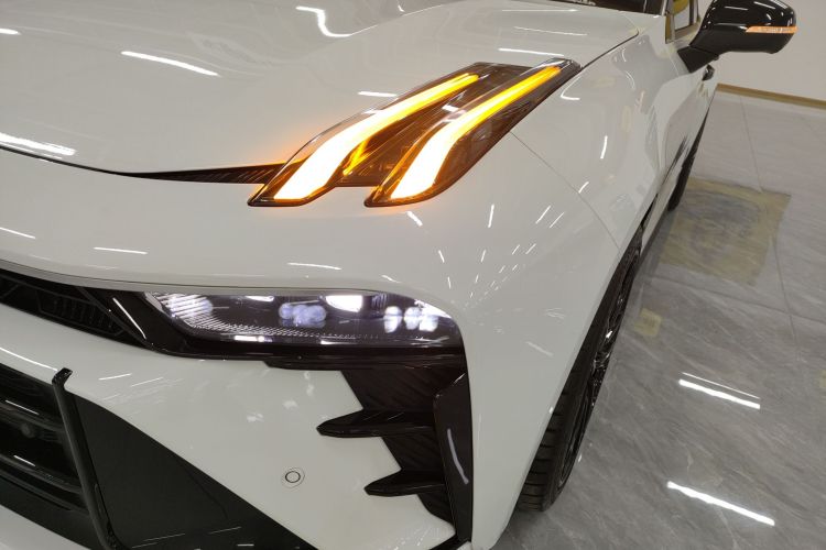 领克03 2025款 2.0TD DCT冠军版Pro局部细节36