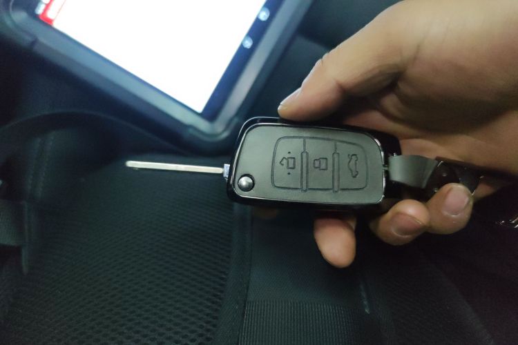 吉利汽车 帝豪 2026款 第4代 400万纪念款 1.5L 手动超越型中控内饰11