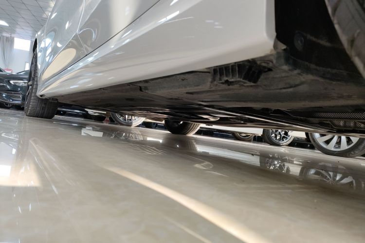 宝马3系 2025款 325Li M运动套装局部细节9002