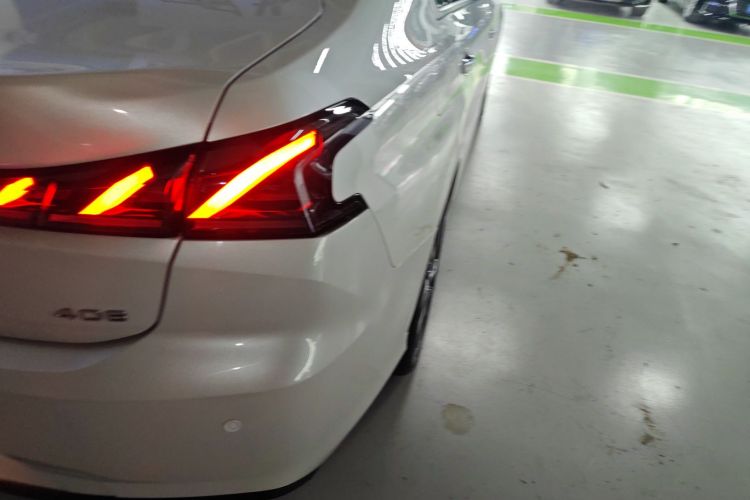 标致408 2022款 1.6T 进取版车身外观9