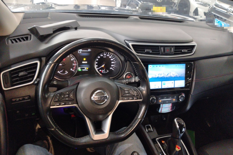 日产 逍客 2021款 2.0L CVT豪华版中控内饰7002