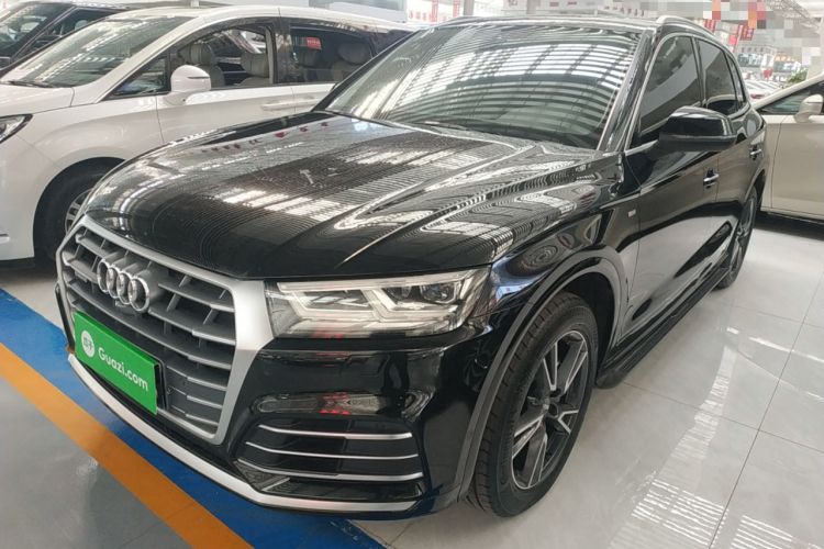 奥迪Q5L 2020款 45 TFSI 尊享时尚型车身外观1