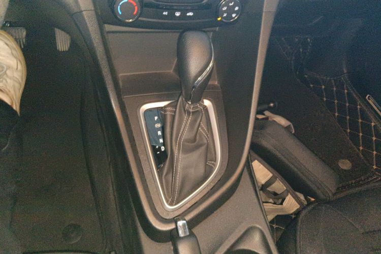 别克 英朗 2021款 1.3T 自动轻混动精英型中控内饰18