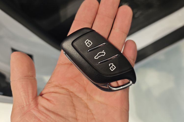 荣威i5 2023款 1.5L CVT豪华版中控内饰11