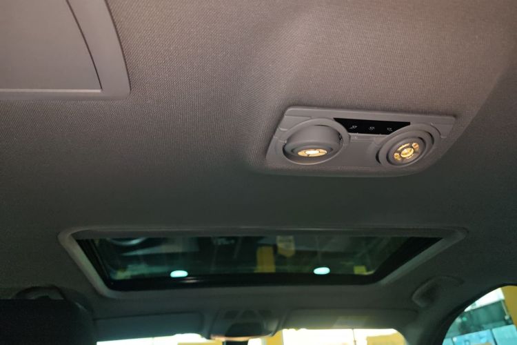 宝马3系 2017款 320Li M运动型中控内饰22