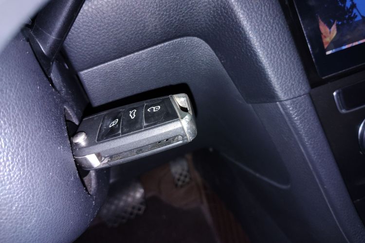 大众 高尔夫 2018款 230TSI 自动舒适型中控内饰7001