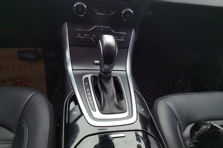 福特 锐界 2018款 EcoBoost 245 两驱豪锐型 7座 国V局部细节18