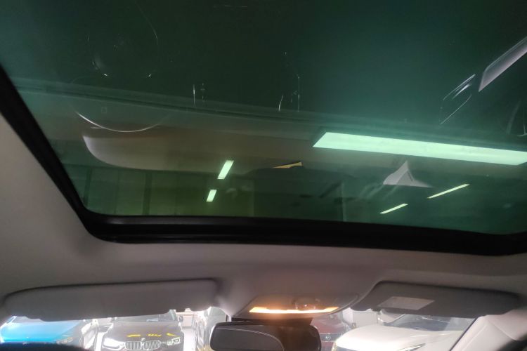 荣威RX5新能源 2017款 eRX5 50T 混动互联尊荣旗舰版局部细节22