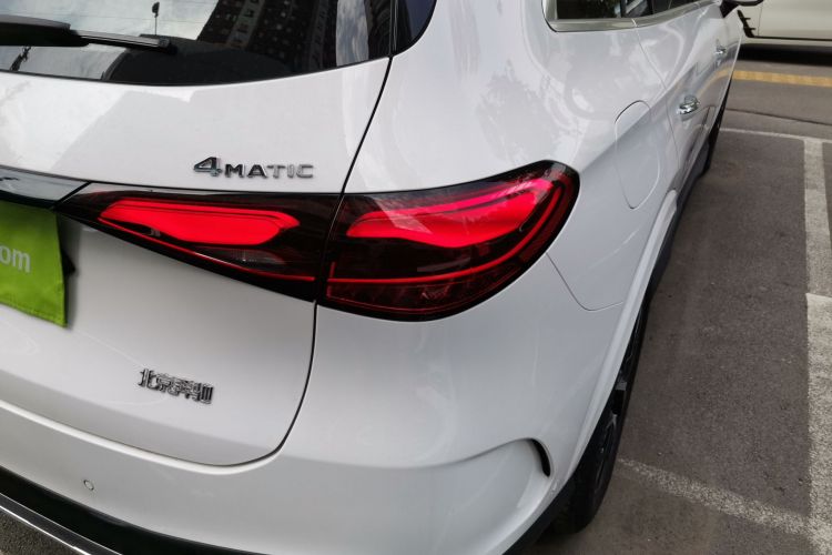 奔驰GLC 2024款 GLC 260 L 4MATIC 豪华型 5座车身外观6006